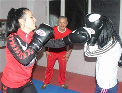 Milli Boksör Evini Kuran Kursuna Dönüştürdü