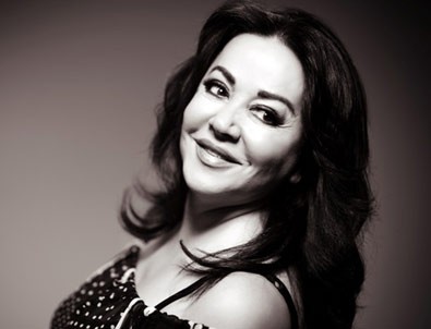 Oya Aydoğan Özlem Yıldız'a seslendi