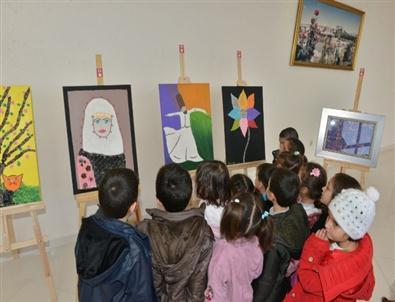 Kazan Aile Yaşam Merkezi’nde Ebru ve Taş Süsleme Sergisi Açıldı
