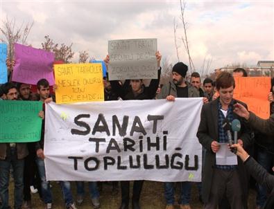 Sanat Tarihi Öğrencilerinden ‘atama’ Eylemi