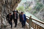 HASAN DİNÇER - Subaşı, Karaisalı’da Tarihi ve Turistik Yerleri Gezdi