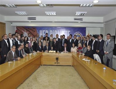 Ak Parti Adana İl Yönetimi İlk Toplantısını Yaptı