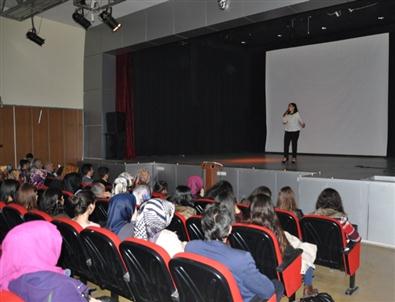Omü’de Necip Fazıl ve Nazım Hikmet Şiirleri Okundu