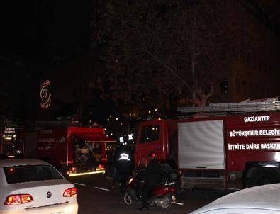 Otelde Yangın Paniği