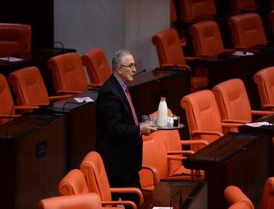 Meclis Kürsüsünde Çay-süt Hesabı