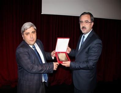 Sivas’ta ‘bilinçaltı Mesajlar ve Algı Yönetimi’ Konulu Konferans