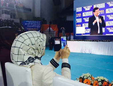 Sare Davutoğlu'nun objektifinden Ahmet Davutoğlu...