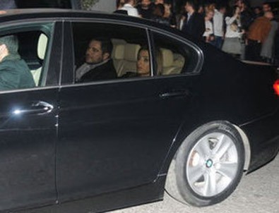 Özge Ulusoy ile Hacı Sabancı barışmasından ilk kare