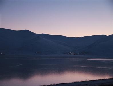Göller ve Nehirler Dondu, Ardahan Buz Kesti