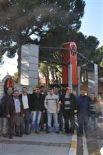 İşten Çıkarılan İşçiler Haklarını İstedi