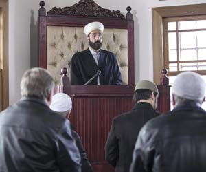 Kertenkele 10. Bölüm Kertenkele, kıskançlık krizine girer