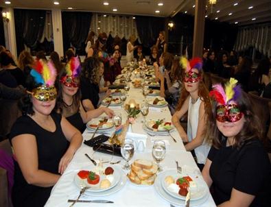 Bandırma’daki Hemşireler Gönüllerince Eğlendi