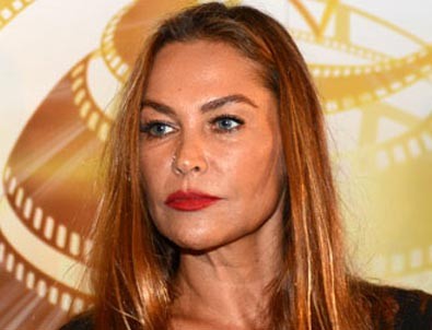 Hülya Avşar'dan Sözcü'ye çifte dava