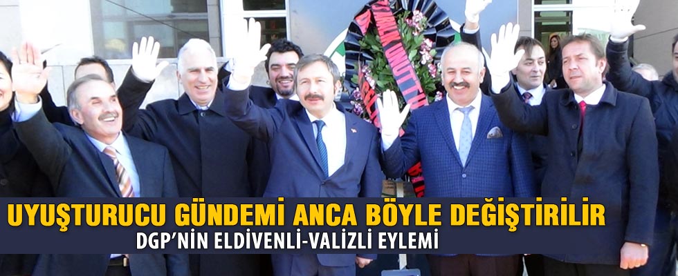 İdris Bal'dan valizli eylem