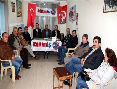 Nazilli'de Öğretmenler Şiddete Hayır Dedi