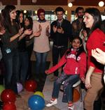 YAŞLI GENÇ - Üniversite Gençliğinden ‘engelsiz’ Yılbaşı