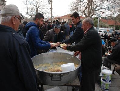 Mehmet Akif Ersoy İçin Memleketinde Mevlit Okutuldu