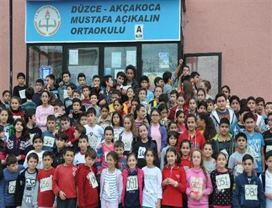 Ortaokul Öğrencilerinin Yarışları Kıyasıya Geçti