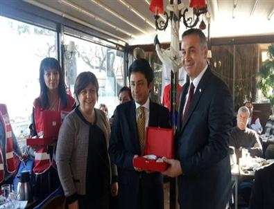 Urla Kızılay’dan Yeni Yıl Etkinliği