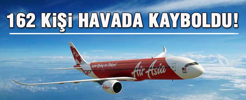 Endonezya'dan Singapur'a giden AirAsia uçağı ile irtibat kesildi