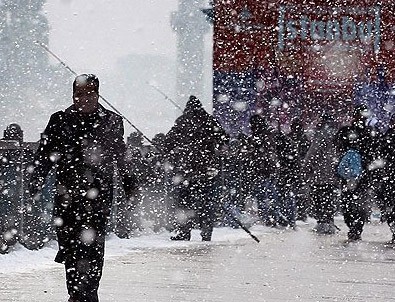 İstanbul'da bu gece kar var