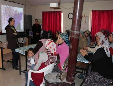 'Öğrenen Kadın, Mutlu Yarın Farkındalık Projesi' Nin Sekizinci Programı Gövük Mahallesinde  Düzenlendi