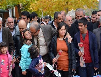 Adıyaman Belediyesi Engelli Vatandaşlar İle Kahvaltıda Buluştu