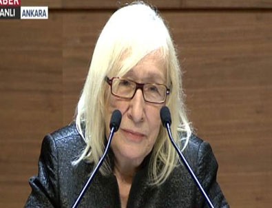 Alev Alatlı'dan gezi göndermesi