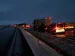 Yoğun Kar Yağışı Afyonkarahisar-kütahya Karayolunu Trafiğe Kapadı