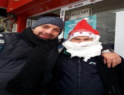 Bilecik’te Yılbaşı Gününün Vazgeçilmez Maskotu 'cin Fatih'