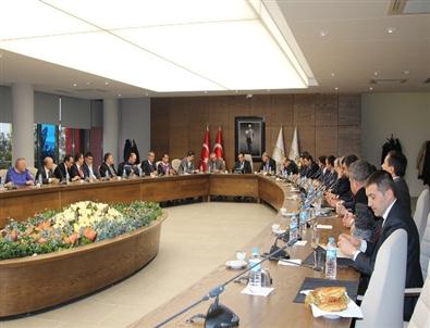 Uosb Yönetim Kurulu Banka Şube Müdürlerini Ağırladı