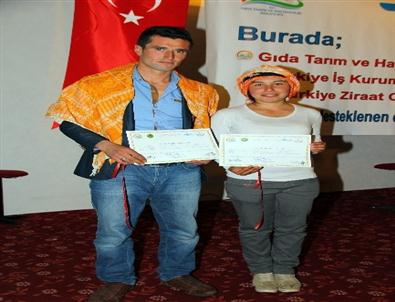 Çobanlık Kursunda Tanışıp, Sertifika Töreninde Nişanlandılar