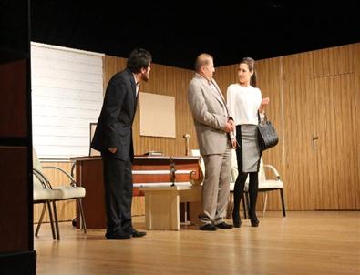 Tiyatro Sezonu Açıldı