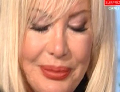 Emel Sayın'ın gözyaşları