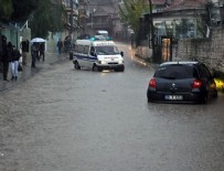 İzmir'i sel aldı