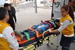 MUHARREM DOĞAN - Karacasu’da Trafik Kazası; 3 Yaralı
