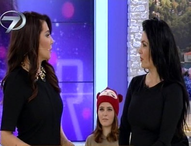 Tuğba Ekinci'den Ebru Yaşar'a: Benim sesimin kötü olduğunu ilk sen anlamıştın