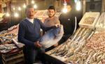 BARBUNYA - (özel Haber) Soğuk ve Yağmurlu Hava Balık Fiyatlarını 2 Kat Artırdı
