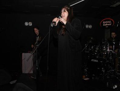 Vega Adanalı Hayranlarıyla Buluştu