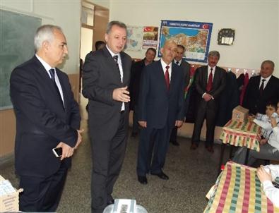 Öğrenciler Vali Yardımcısı Abdulkadir Duran’ı Şaşırttı