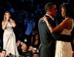ELİZABETH HURLEY - Obama ile Beyonce aşk mı yaşıyor?