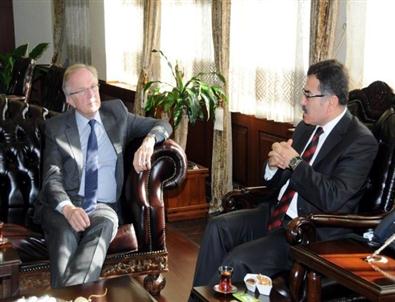 Alman Büyükelçi Pohl Balıkesir'de Temaslarda Bulundu