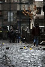 KENYA - Diyarbakır'da Gençlik Merkezine Molotoflu Saldırı