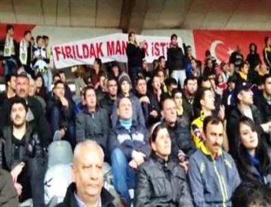 Ankaragücü Maçında Mansur Yavaş'a Pankart Şoku