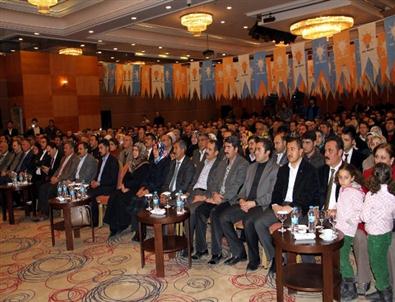 Başbakan’dan Vanlılara ‘hologram’ Sürprizi