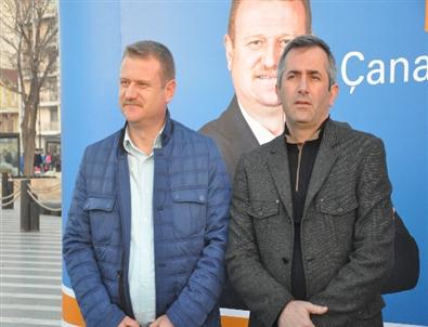 Çanakkale’de Ak Parti Standına Saldırı