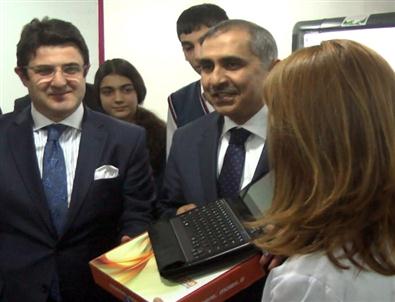 Elazığ’da 8 Bin 315 Tablet Bilgisayar Dağıtıldı