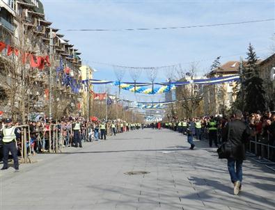 Kosova‘da Bağımsızlığın 6. Yıldönümü Coşkuyla Kutlandı