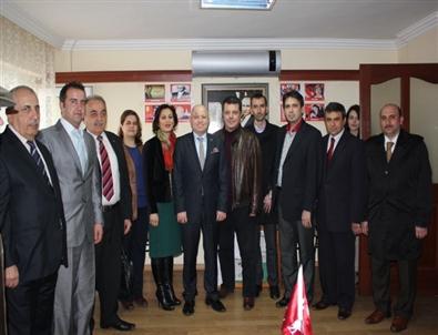 Yalçın Pekgüzel’den Demokrat Parti’ye Nezaket Ziyareti