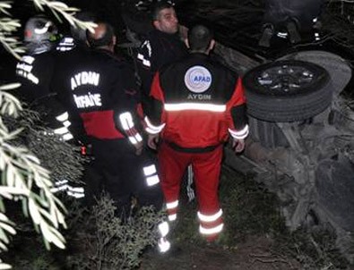 AK Parti’nin seçim konvoyunda kaza: 1 ölü 2 yaralı